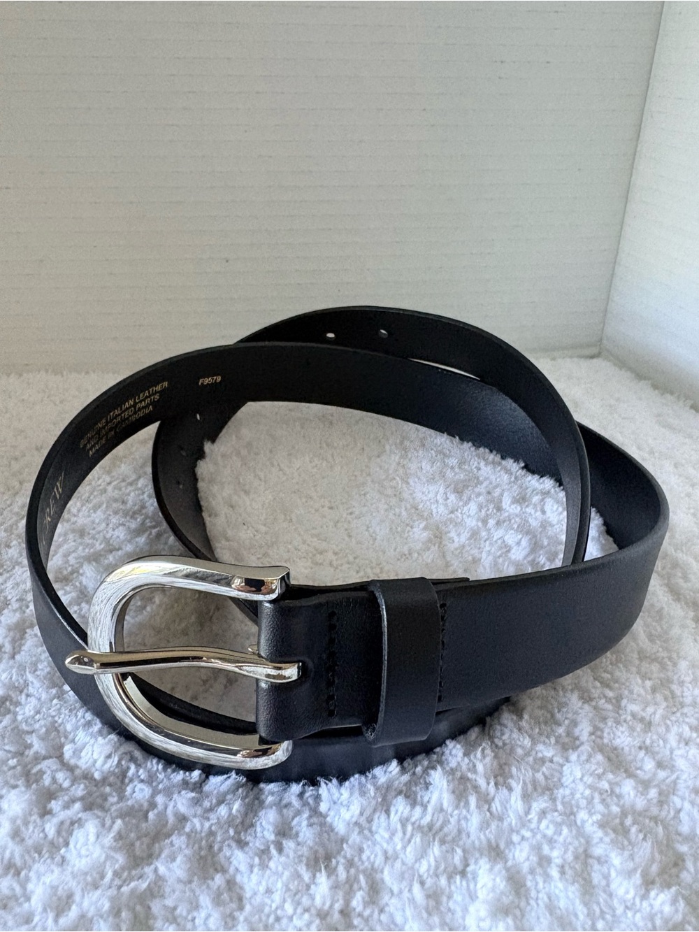 J. Crew Classic Belt in Black Italian
Leather Size Medium NWOT